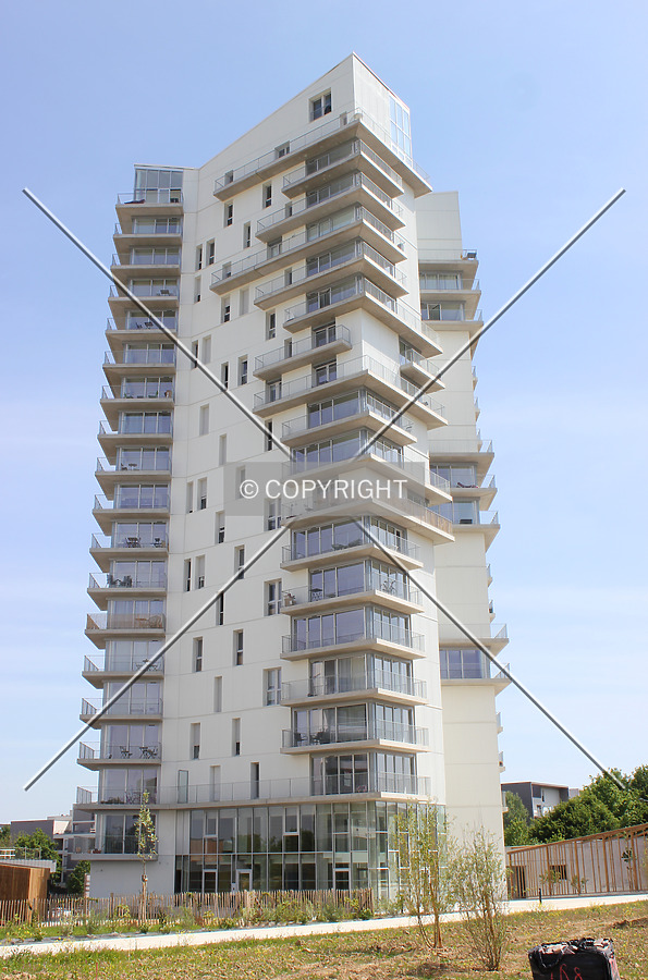 Le Chromosome by Florian Barbier