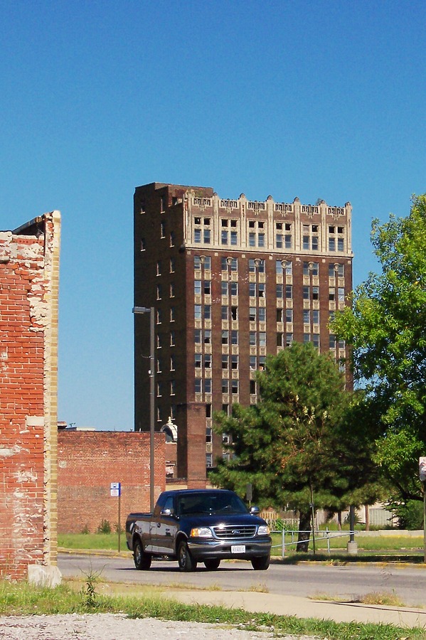 Spivey Building by Ryan Hildebrand