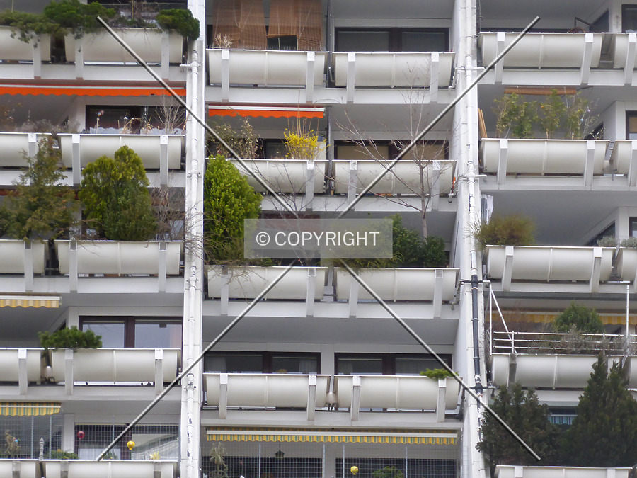 Wohnpark Alterlaa - Block B3-B8 by Nephilim