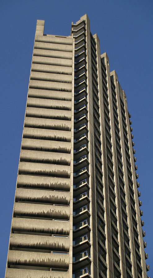 Cromwell Tower by Cesar Serrano