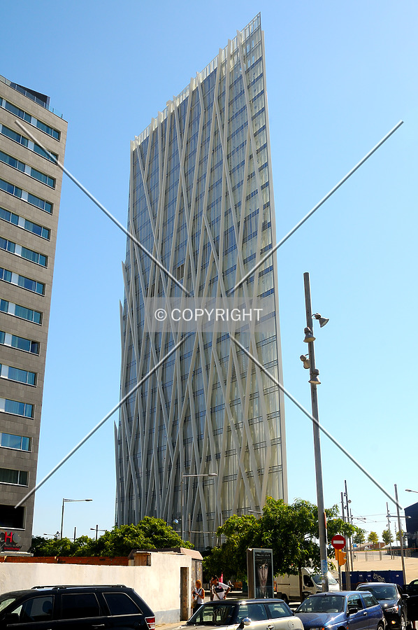 Torre Diagonal Zero Zero by David Guija