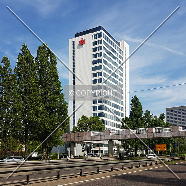 Sparkassen Informatik Hochhaus by Nephilim