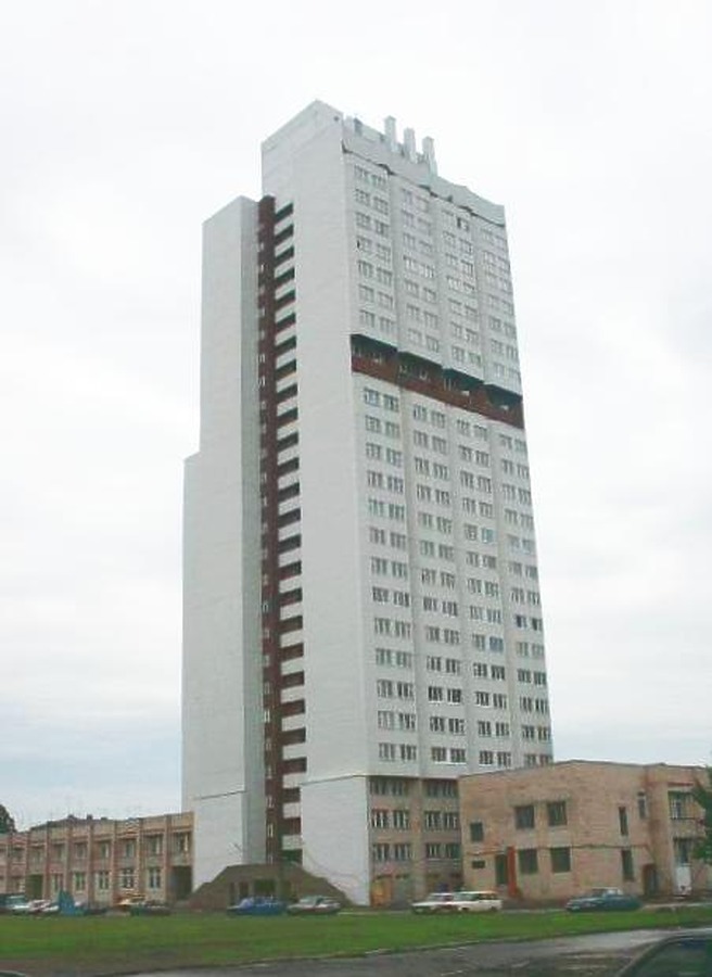 Ulitsa Odoevskogo 28 by Huopa