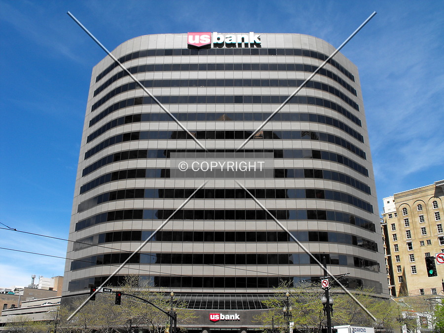 Wells Fargo Plaza by Rodney Gunn