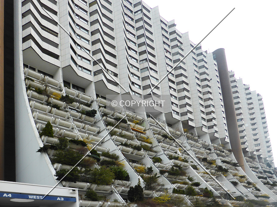 Wohnpark Alterlaa - Block A1-A4 by Nephilim