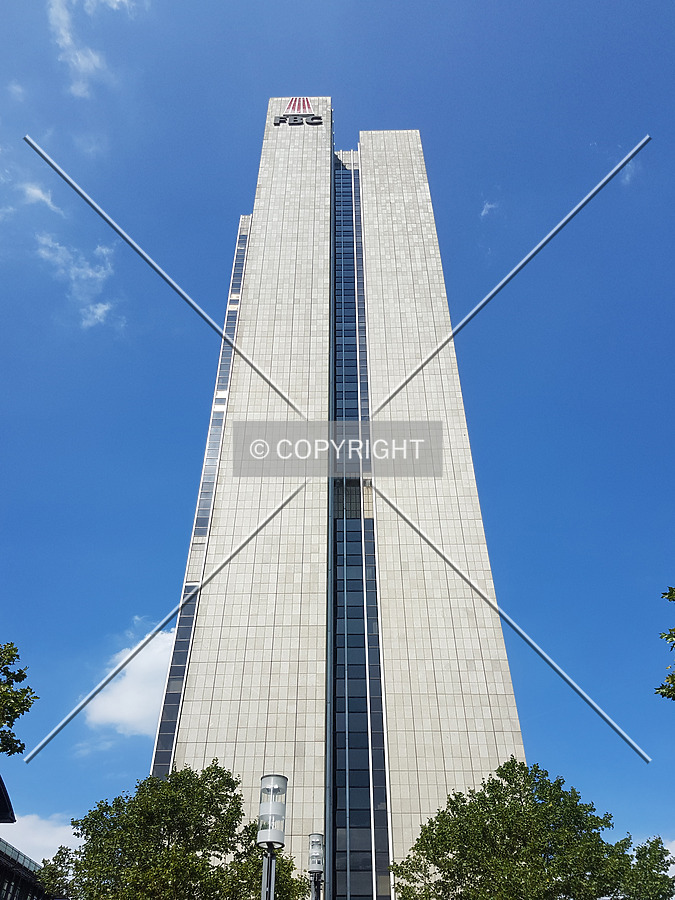 Frankfurter Büro Center by Nephilim