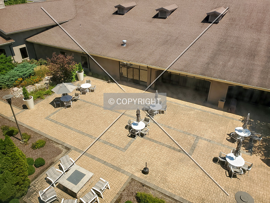 DoubleTree by Hilton Collinsville / Saint Louis by Ryan Hildebrand