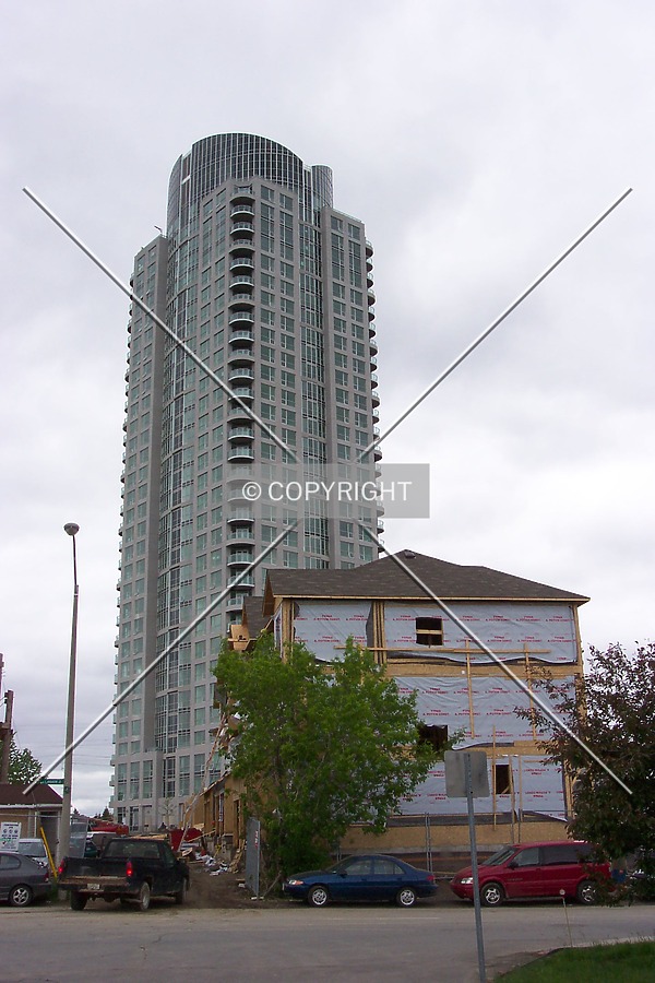 Minto Metropole by Eric Blyth
