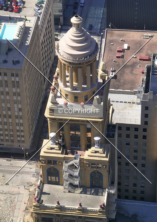 Niels Esperson Building by Serdica