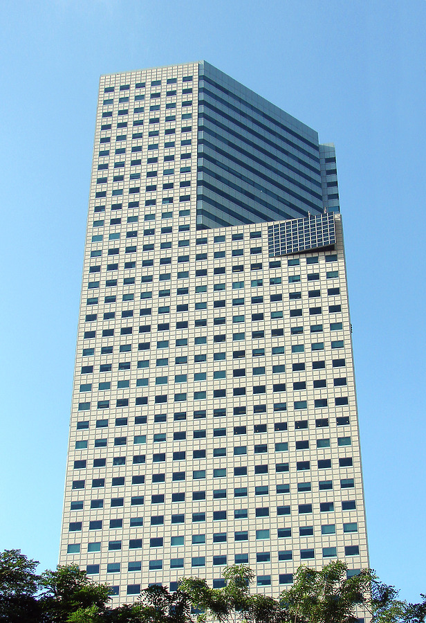 Suntec City Tower 4 by Horst Kiechle