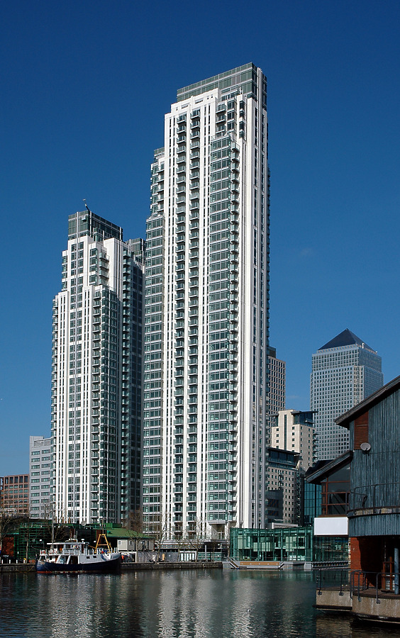 Pan Peninsula East Tower by Jonathan Smith