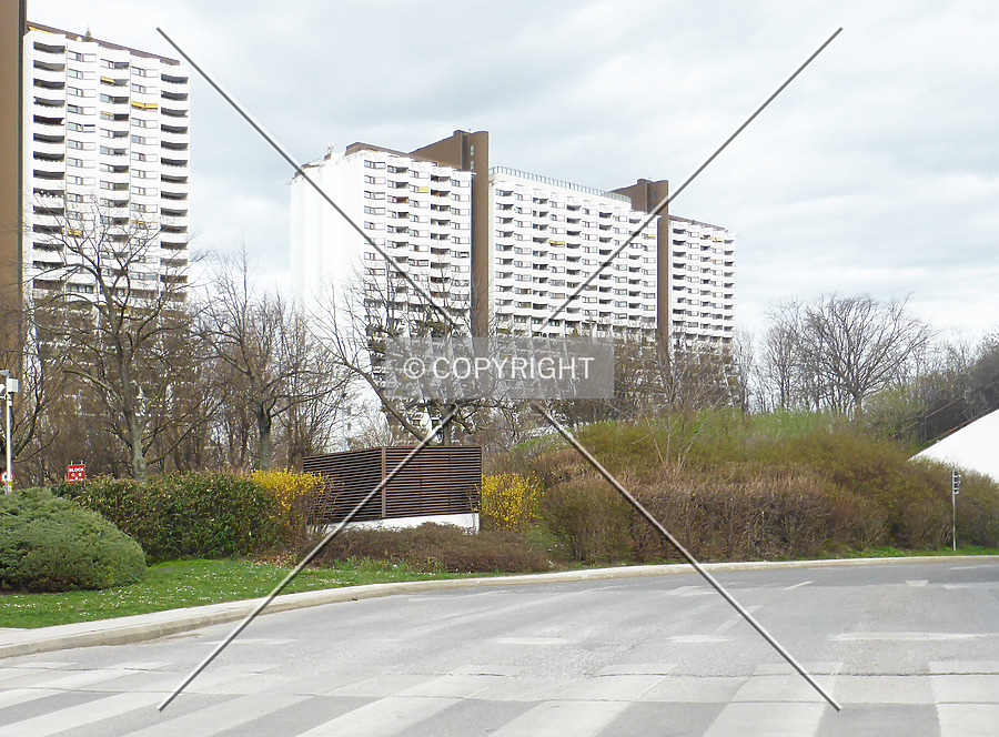 Wohnpark Alterlaa - Block A5-A8 by Nephilim