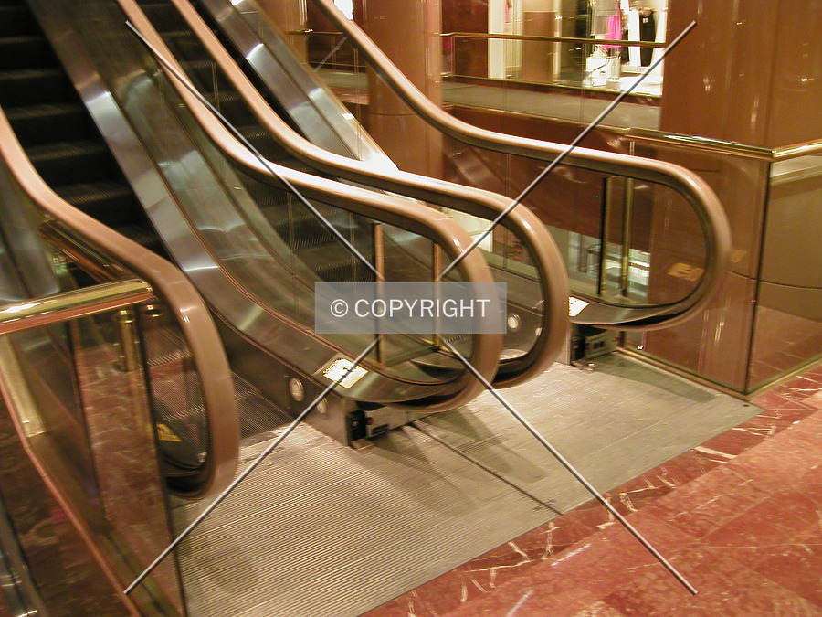 575 Fifth Avenue by Nephilim