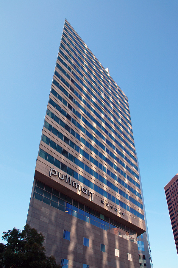 Hôtel Pullman Paris La Défense by John Bek