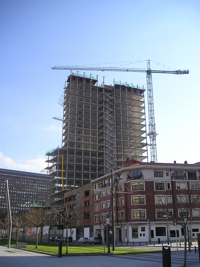 Isozaki Atea I by Mikel Allende
