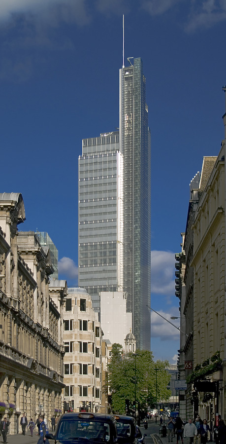 Heron Tower by Cesar Serrano