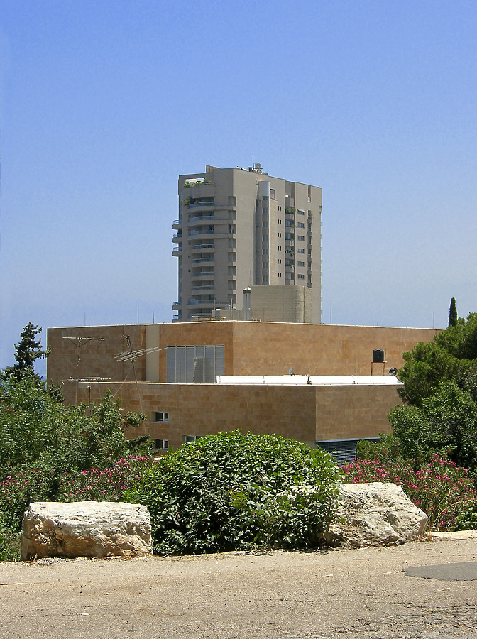 Ahlam Building by Nareg Karamanoukian