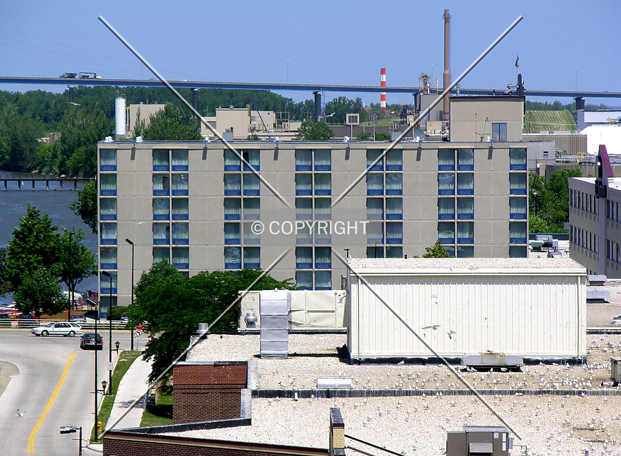 Hampton Inn Green Bay Downtown by Chris Patriarca