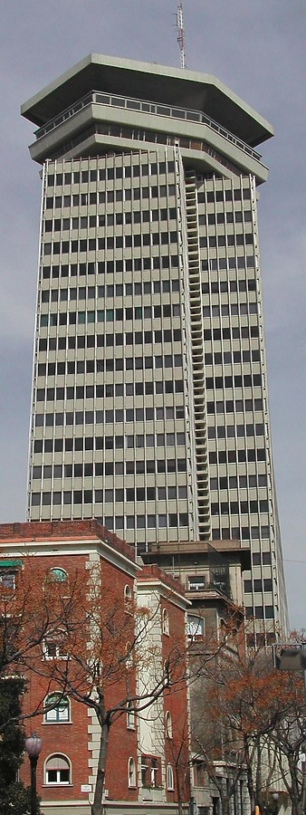 Edificio Colón by David Guija