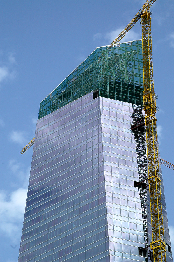 Torre de Cristal by John Bek