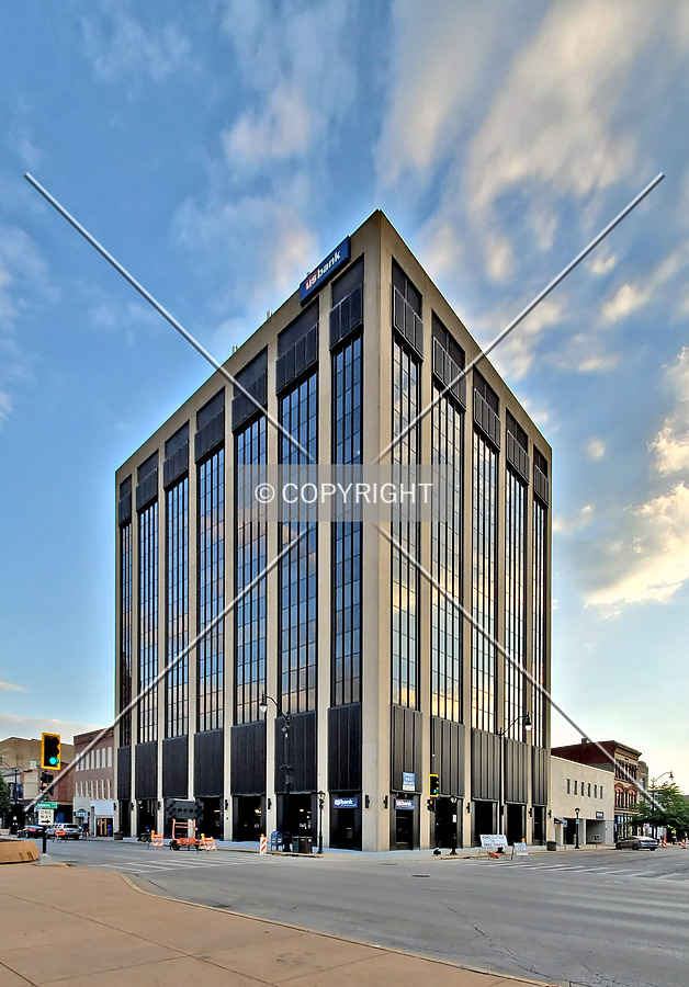 US Bank Building by Ryan Hildebrand