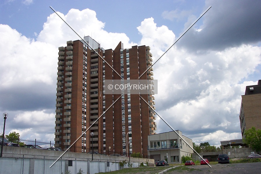 Tour Notre-Dame by Eric Blyth