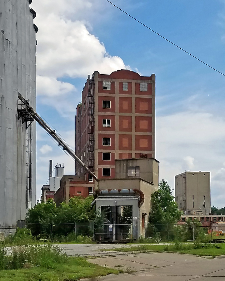 Pillsbury Flour Mills - Flour Mill C by Ryan Hildebrand
