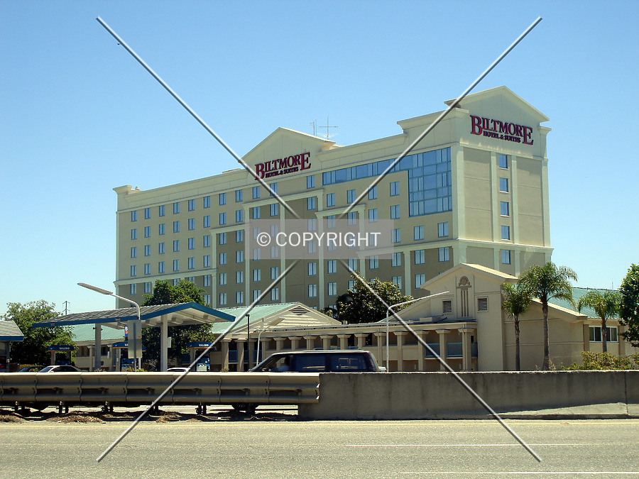Biltmore Hotel & Suites by Nephilim