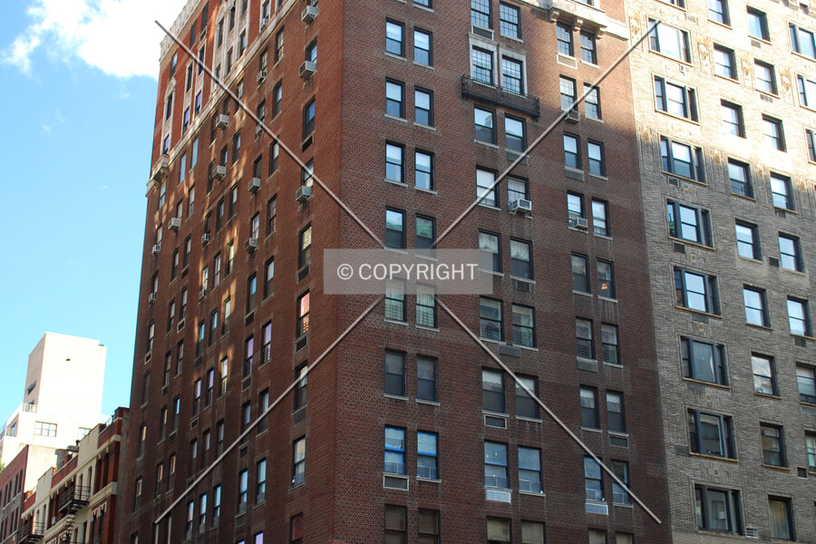 935 Park Avenue