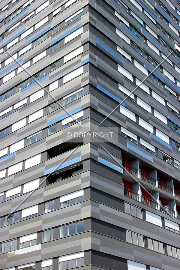 Tour Sarah Bernhardt by Florian Barbier