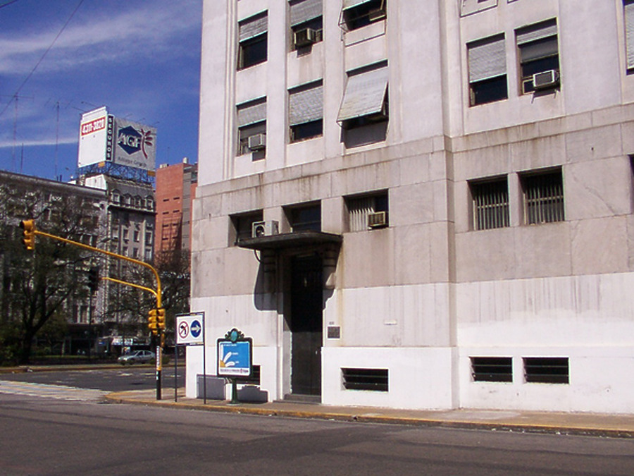 Edificio Ministerio de Obras Públicas de la Nación by Daniel Kieckhefer