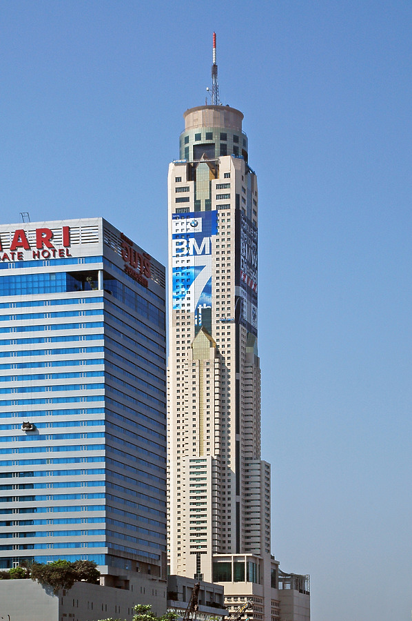 Baiyoke Tower II by John Bek