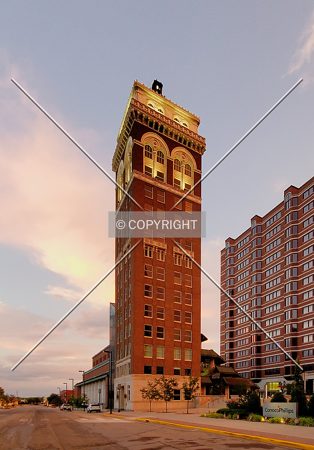 Phillips Tower by Ryan Hildebrand