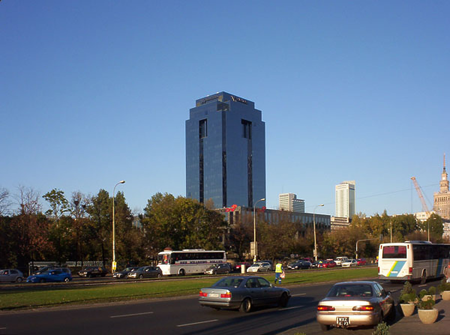 Warta Tower by Pavel Toczynski