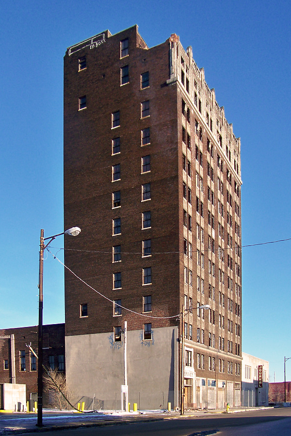 Spivey Building by Ryan Hildebrand