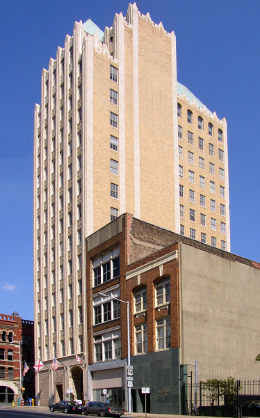 370-016-572