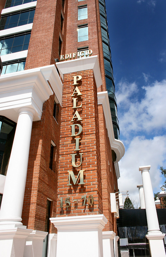 Edificio Paladium by Jim Schwartz