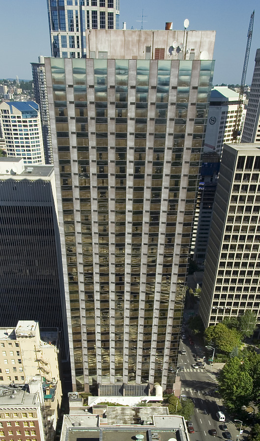 Crowne Plaza Hotel by Pavel Toczynski