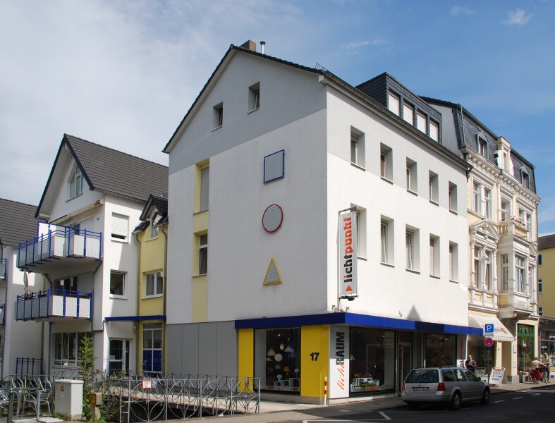 Bahnhofstraße 17