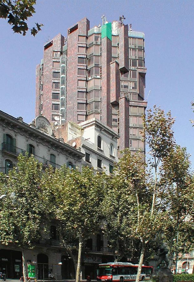 Torre Urquinaona by David Guija