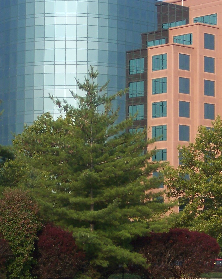 Riverport Tower by Ryan Hildebrand