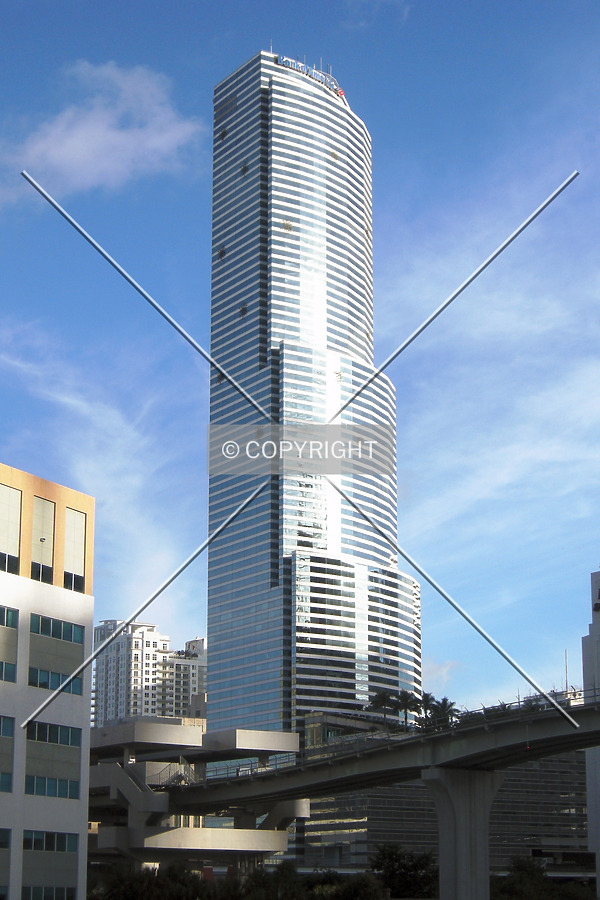 Miami Tower by Jorge Molina