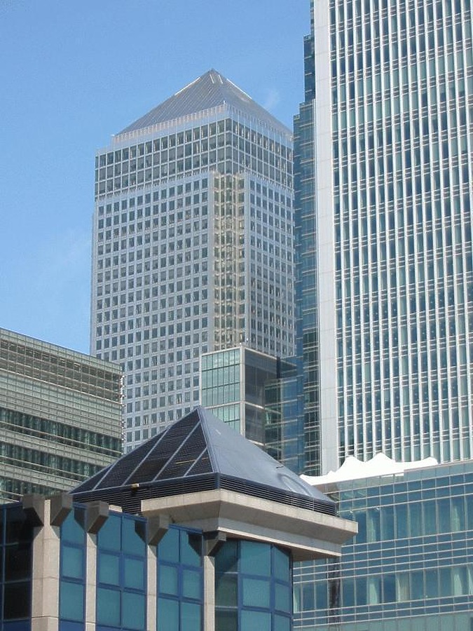 One Canada Square by Jonathan Smith