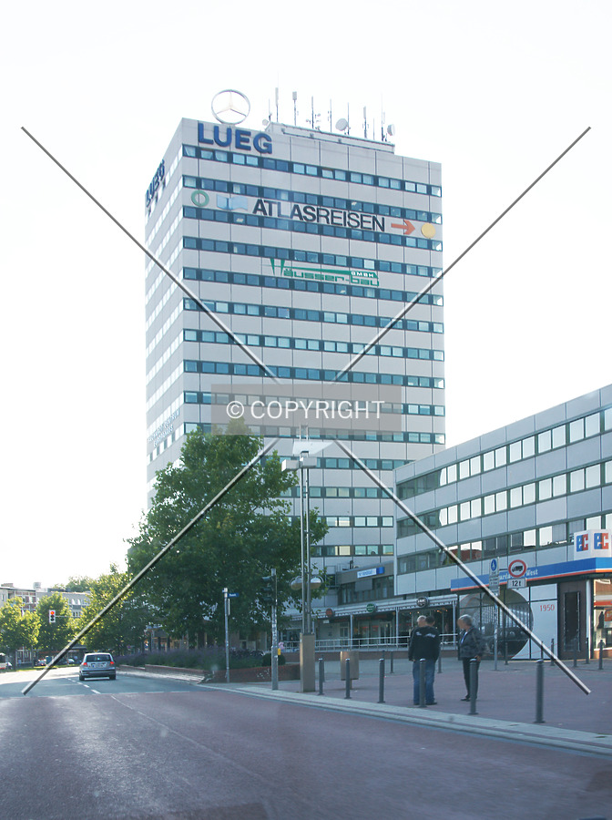 Europa-Hochhaus by Nephilim