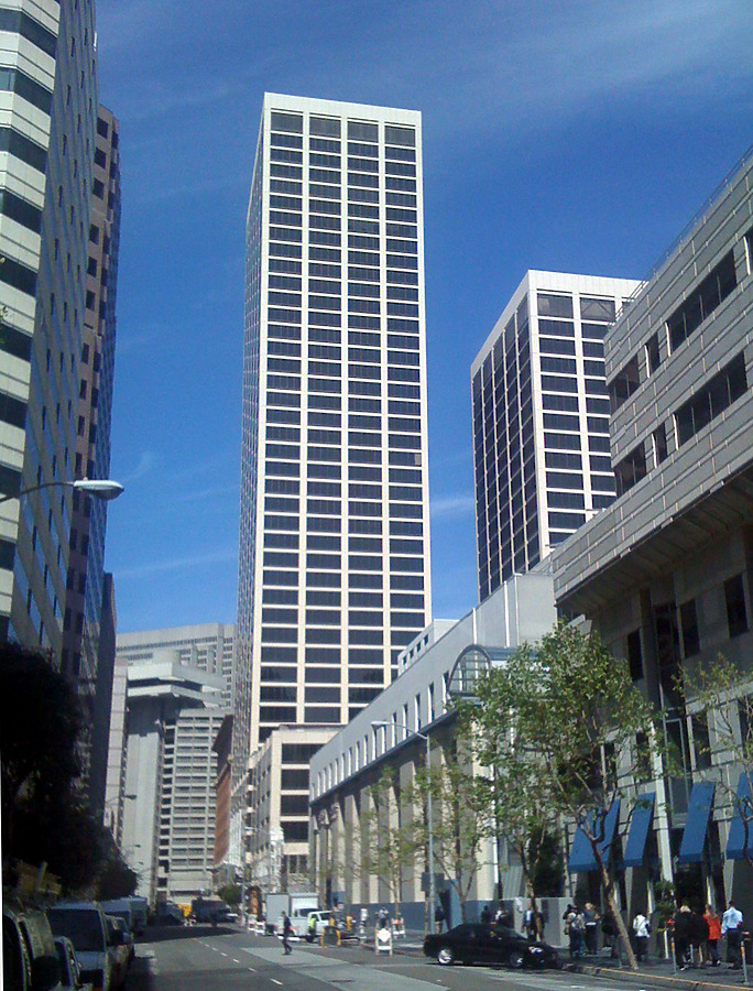 One Market Plaza, Spear Tower by Nate Lindsey