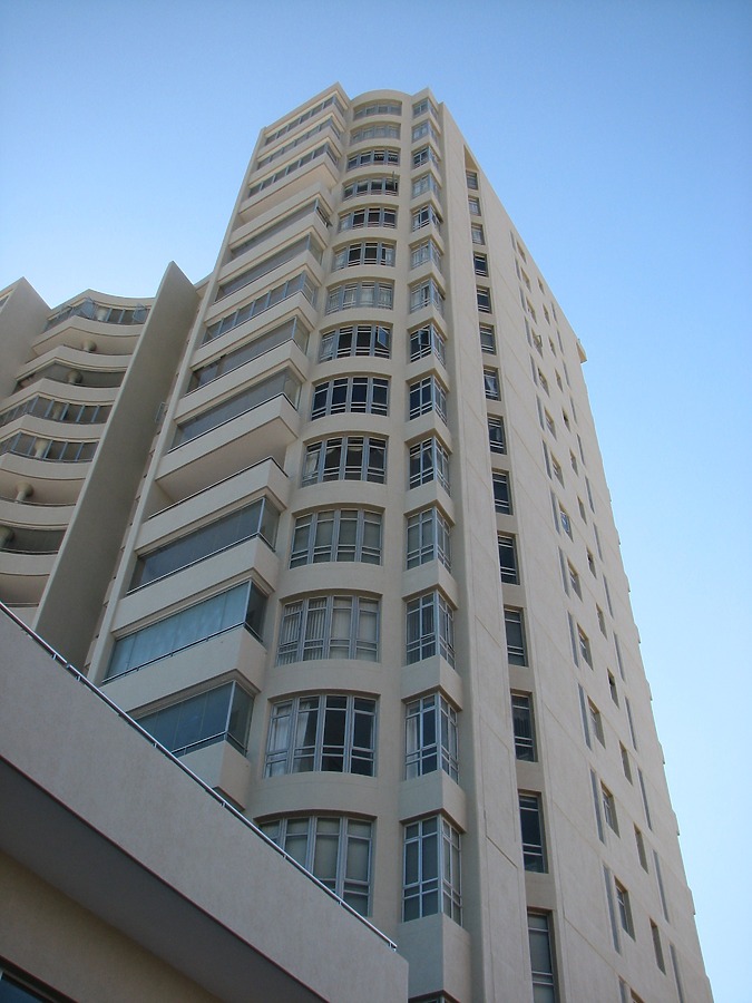 Metropole Plaza by Kjetil Balog