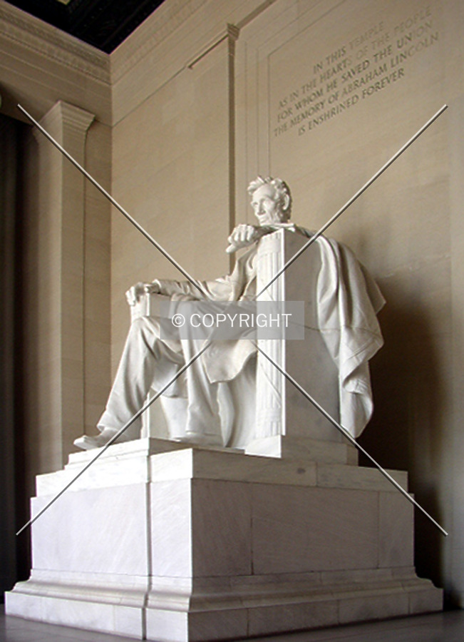 Lincoln Memorial by Chris Patriarca