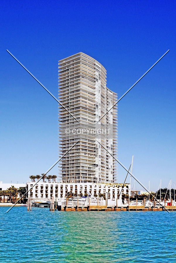 ICON at South Beach by Jorge Molina