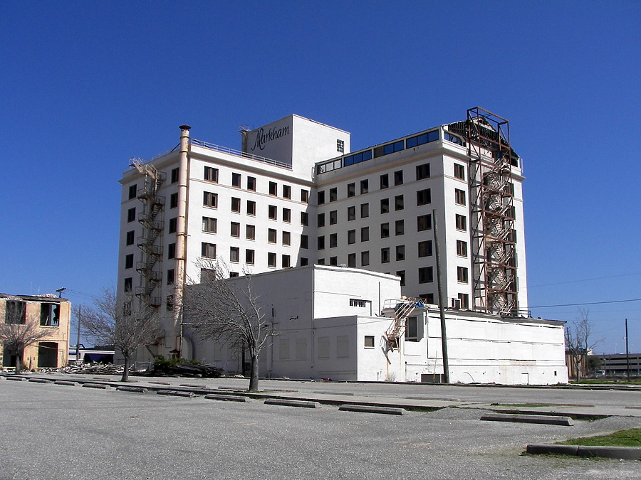 Markham Building by Rodney Gunn