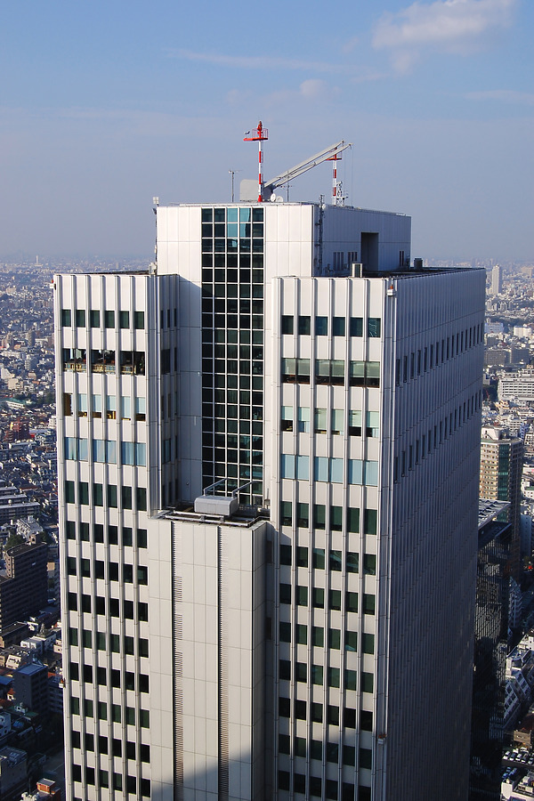 Shinjuku Nomura Building by Kevin Hemphill